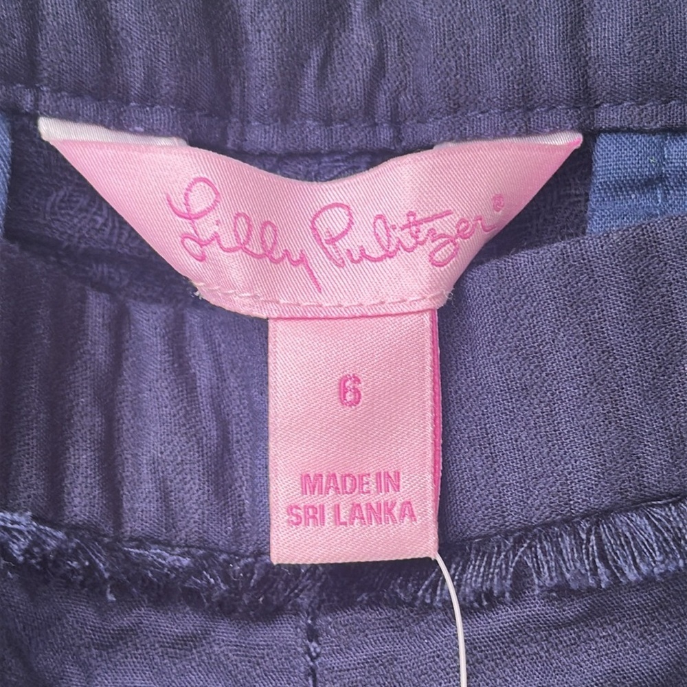 NWT Lilly Pulitzer Adie Short True Navy Seersucker Textured Size 6 - Picture 3 of 5